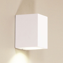 Satria Outdoor Wall Light